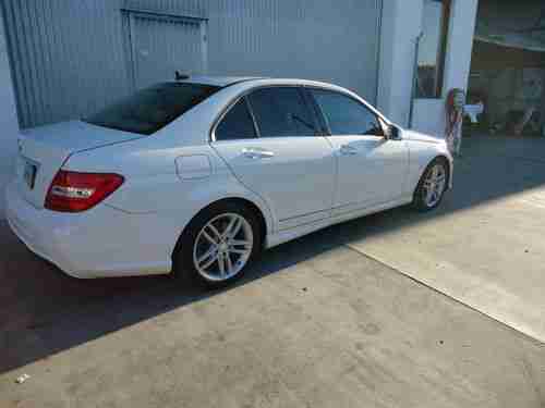 Mercedes Benz 2012 White C250 4 Door Luxury Sedan, US $19,900.00, image 4