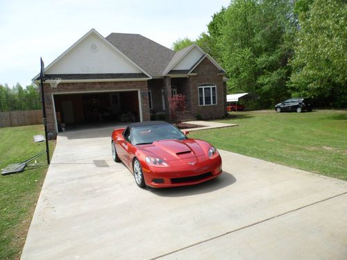 2005 chevrolet corvette base convertible 2-door 6.0l