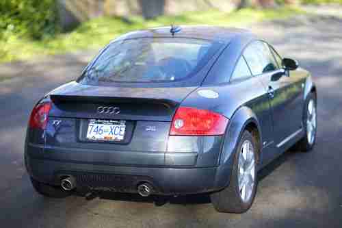 2006 Audi TT Quattro Coupe 2-Door 3.2L - REGISTERED IN CANADA -, image 4