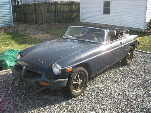 1977 mgb no reserve