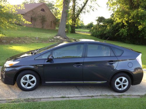 2012 toyota prius hybrid smart key under 6k miles bluetooth nice low reserve