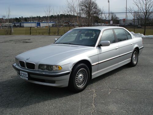 2001 bmw 740il base sedan 4-door 4.4l with navigation no reserve!!!!!