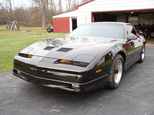 1989 pontiac firebird trans am gta 350 tpi, 5spd, t-top, black leather low miles