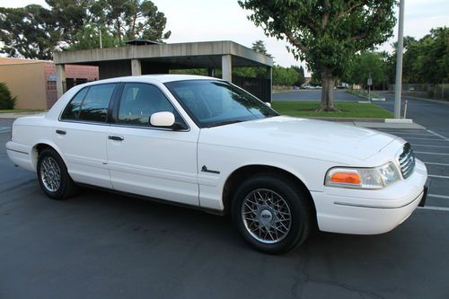 2000 ford crown victoria lx sedan cng ngv natural gas - 28k miles