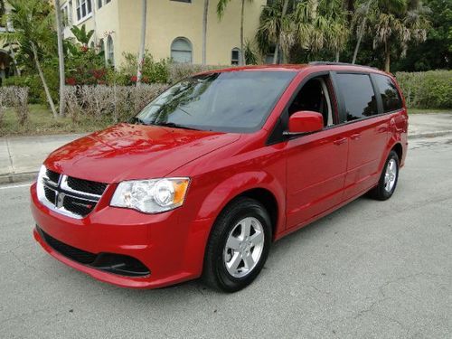 2012 dodge grand caravan sxt with 7700 miles, power doors, alloys..warranty