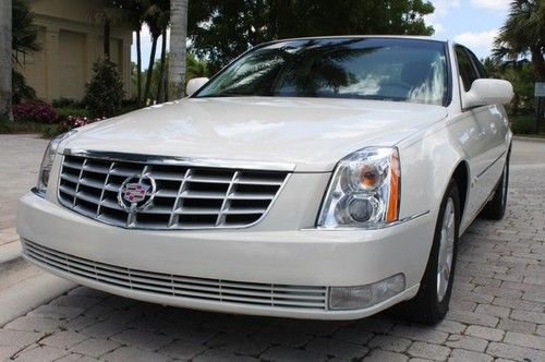 2009 cadillac dts clean carfax 1-owner! white over tan leather