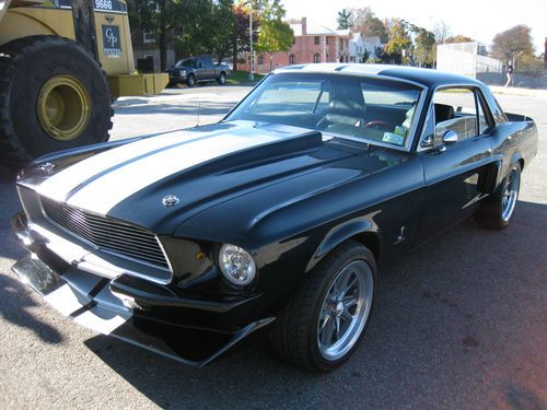 1967 ford mustang coupe pro touring resto mod - 7,500 miles since resto!