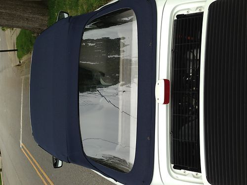 OWNERS MANUALS. 2 KEYS, CERTIFICATE OF AUTHENTICITY, image 11