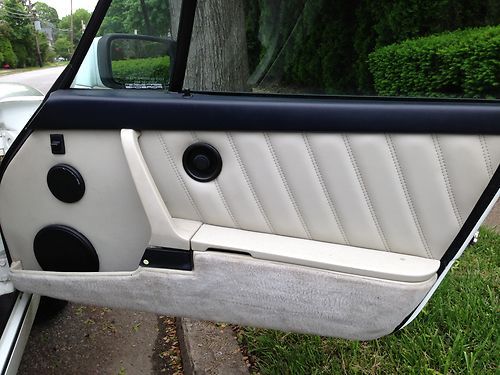 OWNERS MANUALS. 2 KEYS, CERTIFICATE OF AUTHENTICITY, image 16