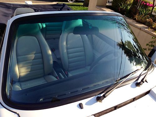 OWNERS MANUALS. 2 KEYS, CERTIFICATE OF AUTHENTICITY, image 20