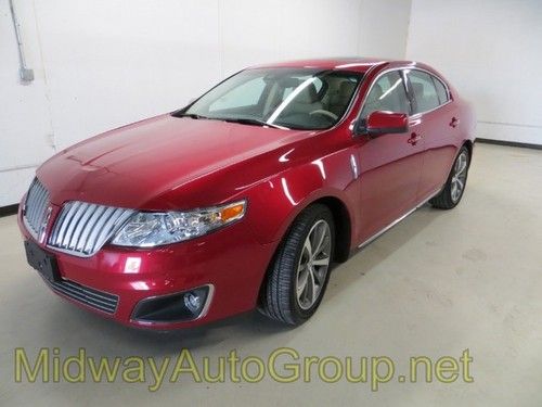 Navigation,leather seats, dual pane sunroof,back up camera.