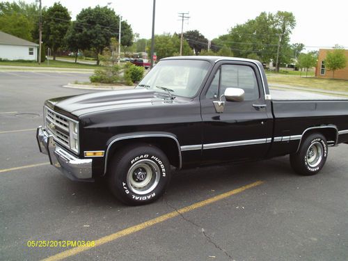 1986 CHEVY 1/2 TON SHORT BOX SILVERADO, US $9,200.00, image 2
