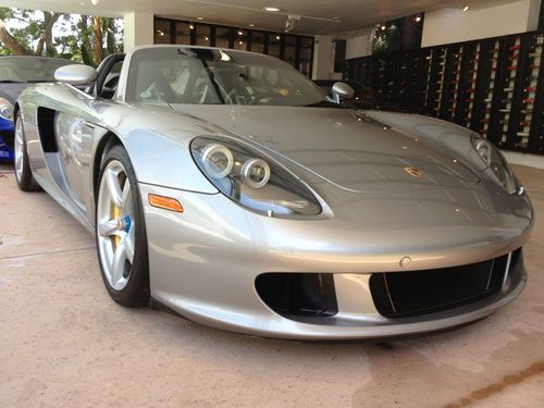 2004 porsche carrera gt base convertible 2-door 5.7l