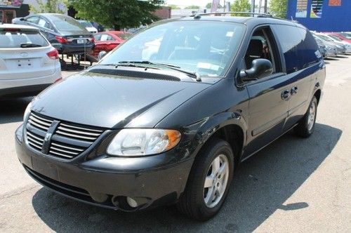 2005 dodge caravan van fwd sxt