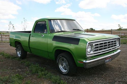 1976 dodge d100 short box fleetside truck