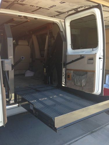 2005 Ford E 150 Handicapped/Wheelchair Van, US $17,000.00, image 5