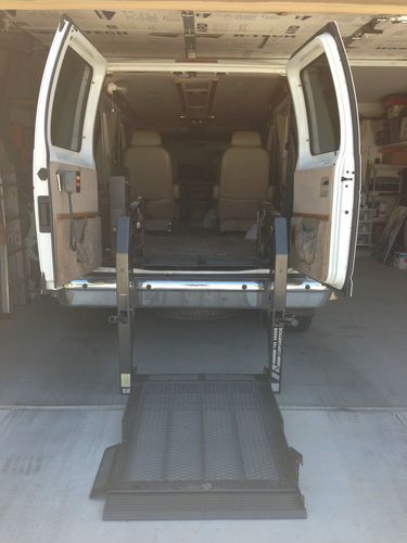 2005 Ford E 150 Handicapped/Wheelchair Van, US $17,000.00, image 6