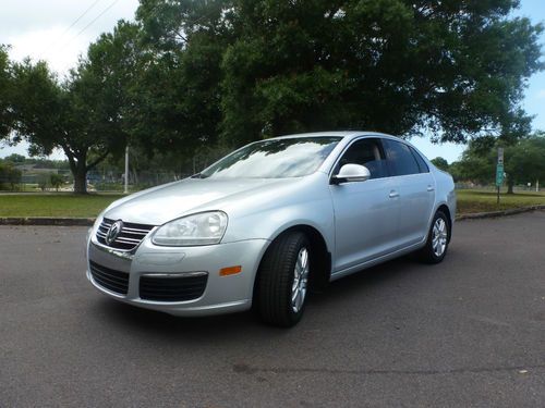 2005 jetta tdi 5 speed manual, fl car, no rust. clean. serviced. clean carfax.