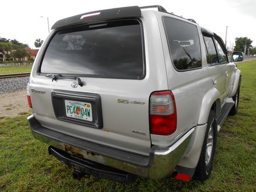 TOYOTA 4RUNNER SR5 4WD MOON-ROOF NO RESERVE, image 4