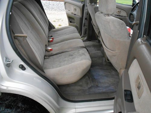 TOYOTA 4RUNNER SR5 4WD MOON-ROOF NO RESERVE, image 18