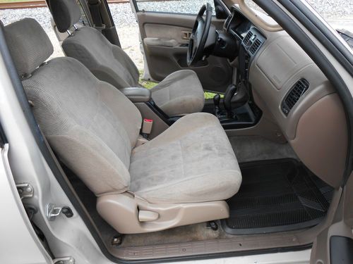 TOYOTA 4RUNNER SR5 4WD MOON-ROOF NO RESERVE, image 19