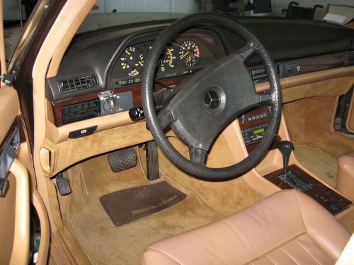 1985 Mercedes-Benz 380 SE Sedan, image 4
