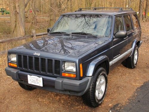 2001 jeep cherokee xj sport ... 70,060 original miles