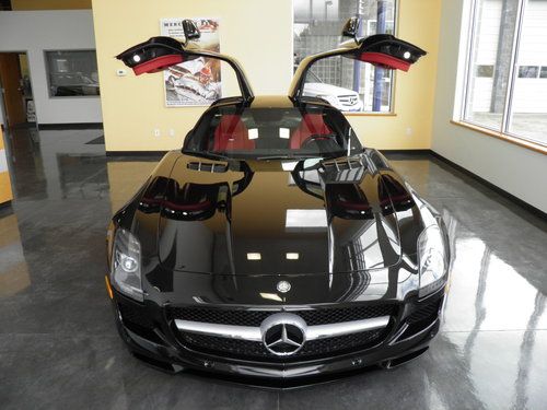 2011 mercedes-benz sls amg coupe 2-door 6.3l