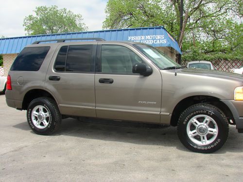 2002 ford explorer in great condition cold a/c automatic 148k