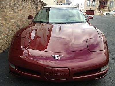 2003 chevrolet corvette 2 dr vette convertible 6 sp anniversary mint new rare