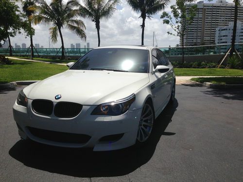 2006 bmw m5 base sedan 4-door 5.0l