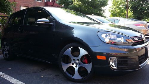 2013 volkswagen gti 2.0t hatchback 2-door - clean, sexy, fast!