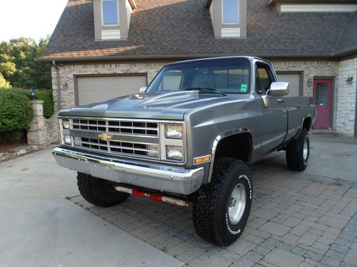 1987 chevy silverado 4 x 4, clean florida truck, 95k miles / ac