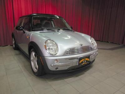 2dr Cpe Manual Coupe 1.6L 4-Wheel Disc Brakes ABS Adjustable Steering Wheel, image 3