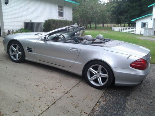 Silver exterior &amp; grey interior