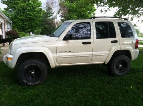 2002 jeep liberty limited sport utility 4-door 3.7l with lift kit