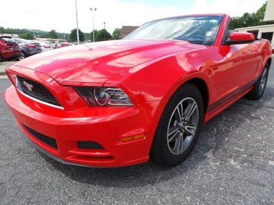 Convertible 3.7L CD Rear Wheel Drive Power Steering 4-Wheel Disc Brakes A/C ABS, image 4