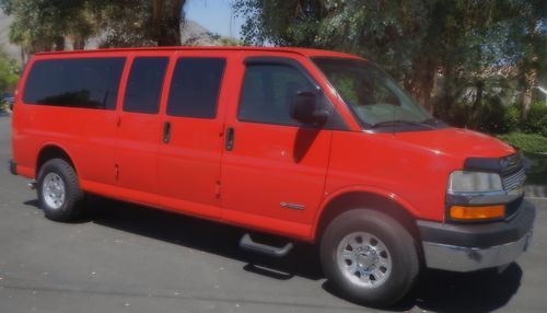 2004 chevrolet 3500 extended express van