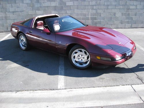 1993 40th anniversary edition corvette!! 1 owner clean car 85k miles!