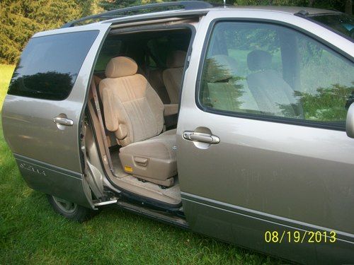 2002 Toyota Sienna CE Mini Passenger Van 5-Door 3.0L, image 7