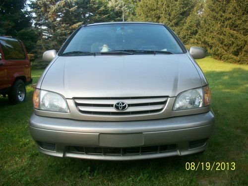 2002 Toyota Sienna CE Mini Passenger Van 5-Door 3.0L, image 13