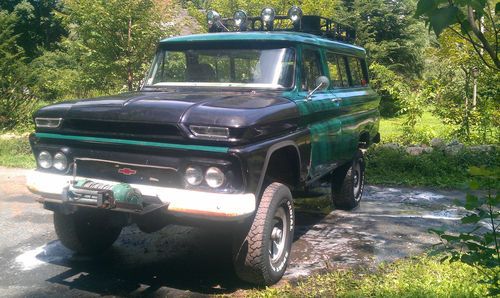 1966 Chevy Suburban 4WD, image 4