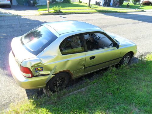 02 hyundai accent demolition derby car