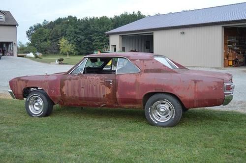 1967 Chevelle SS396 4 speed manual with rare bucket seats, image 3