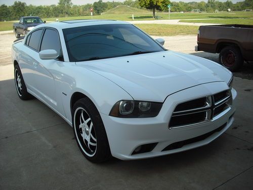 2011 dodge charger r/t hemi nav leather