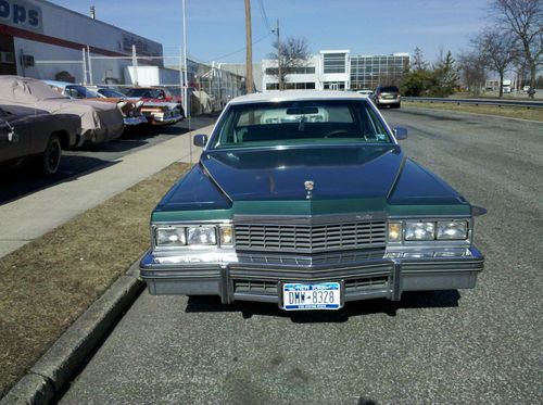 1977 cadillac de ville. sunroof car! original owner until 2012!