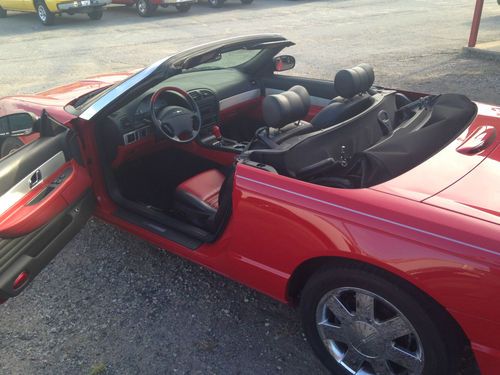 2002 ford thunderbird base convertible 2-door 3.9l