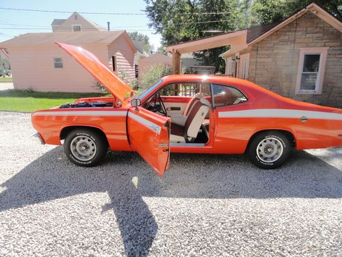 1971 plymouth duster base model