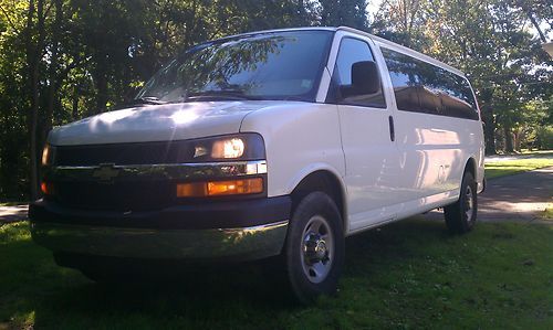 2008 chevrolet express 3500 extended 12-passenger