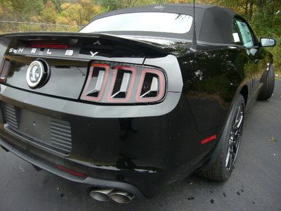 821a GT 500 14 super charged 5.8L svt black convertible recaro racing track pack, image 24